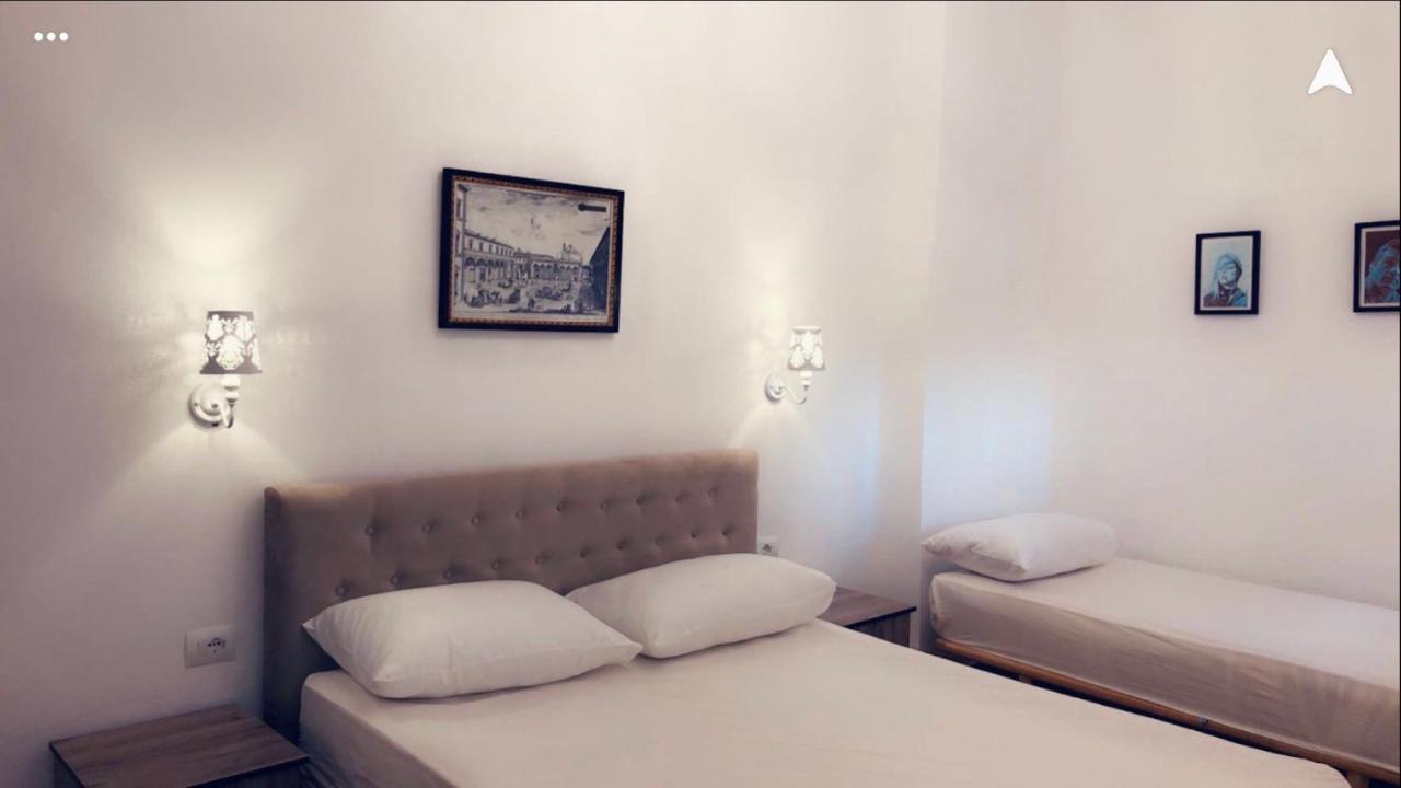 Apartments On The Beach Sarande Bagian luar foto