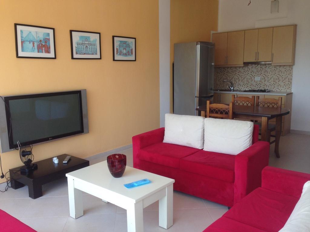 Apartments On The Beach Sarande Bagian luar foto