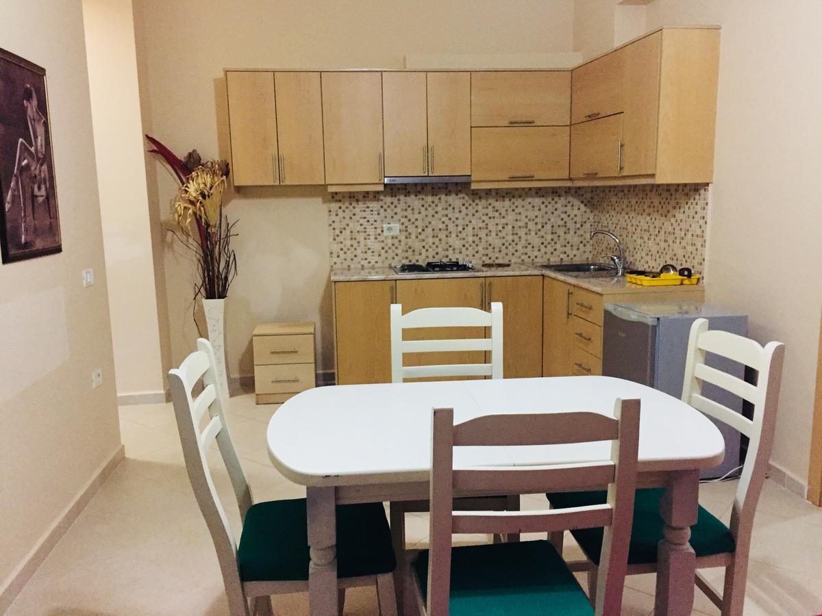 Apartments On The Beach Sarande Bagian luar foto
