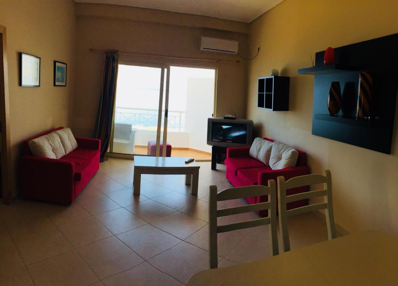 Apartments On The Beach Sarande Bagian luar foto
